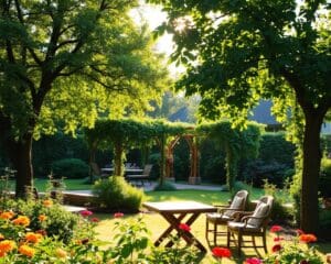 Wie schafft man Schatten im Garten sinnvoll?